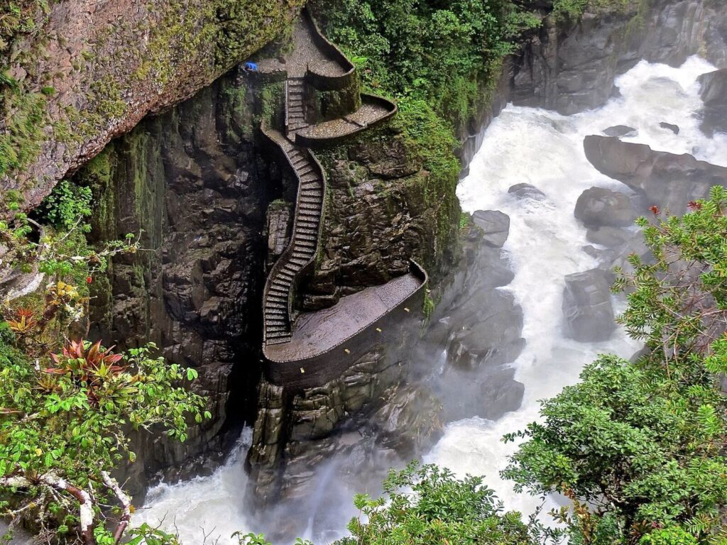 Cascade pailon del diablo, 10 jours sur la route des volcans en équateur